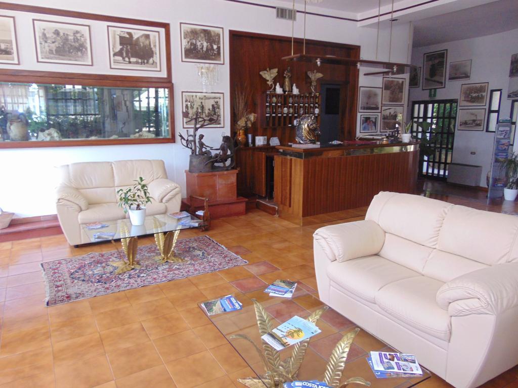 Hotel Calla' Поликоро Экстерьер фото